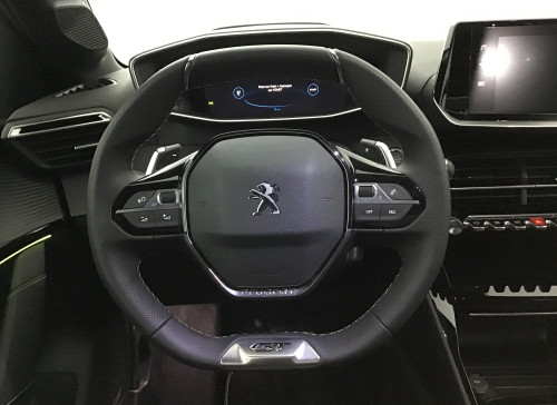 Peugeot 208 Nouvelle PureTech 130 S&S EAT8 GT