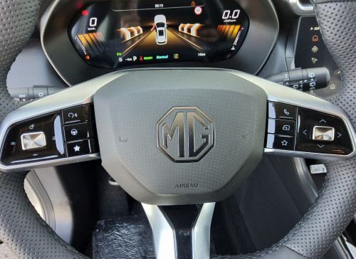 MG ZS Nouveau 1.5 L Hybrid+ 197 ch Luxury