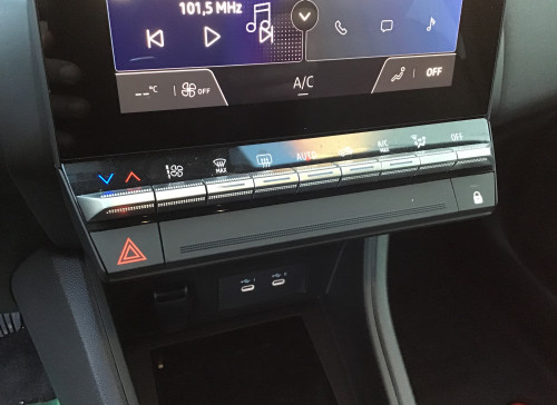 Renault CAPTUR Nouveau mild hybrid 160 EDC Techno