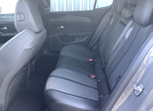 Peugeot 408 Hybrid 136 e-DCS6 Allure