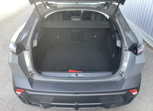 Peugeot 408 Hybrid 136 e-DCS6 Allure