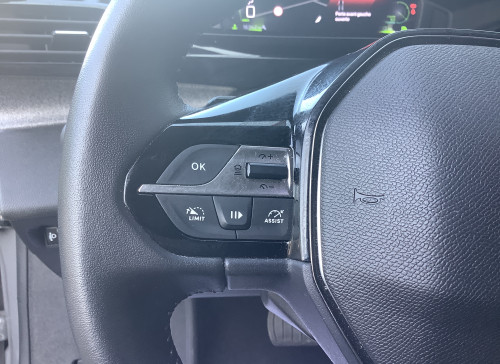 Peugeot 408 Hybrid 136 e-DCS6 Allure