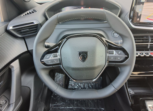 Peugeot 2008 Nouveau Hybrid 145 ch e-DCS6 Allure