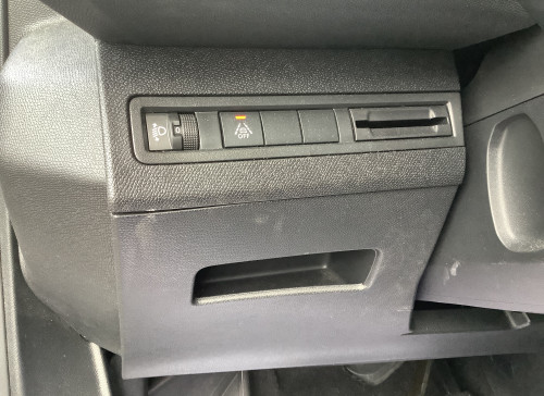 Peugeot 3008 Hybrid 136 e-DCS6 Allure Pack