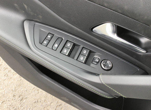Peugeot 308 Nouveau PHEV 180 e-EAT8 GT