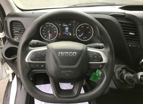 IVECO DAILY CHASSIS CABINE CAB 35 C 14 EMP 3450 QUAD-LEAF BVM6