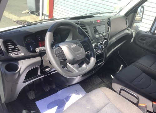 IVECO DAILY CHASSIS CABINE CAB 35 C 16 EMP 4100 QUAD-LEAF BVM6 3.0L