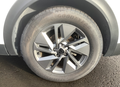 Peugeot 408 Nouvelle Hybrid 136 e-DCS6 Allure