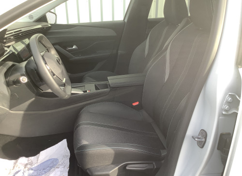 Peugeot 408 Nouvelle Hybrid 136 e-DCS6 Allure