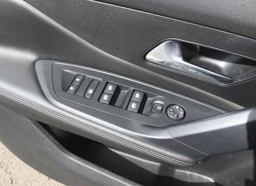 Peugeot 308 Nouvelle PureTech 130ch S&S EAT8 Allure