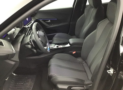 Peugeot 2008 Nouveau Hybrid 145 e-DCS6 GT