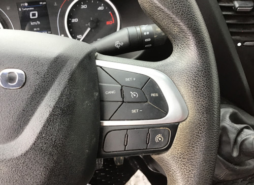 IVECO DAILY CHASSIS CABINE CAB 35 C 14 EMP 4100 QUAD-LEAF BVM6