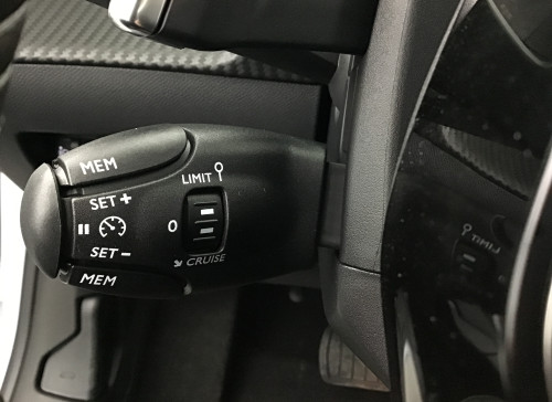 Peugeot 208 Nouvelle Hybrid 110 e-DCS6 Allure