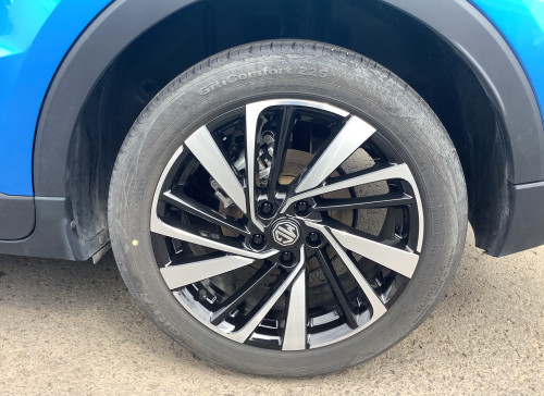 MG ZS Nouveau 1.5 L Hybrid+ 197 ch Luxury