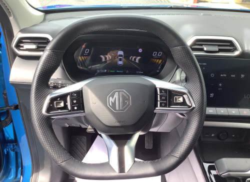 MG ZS Nouveau 1.5 L Hybrid+ 197 ch Luxury