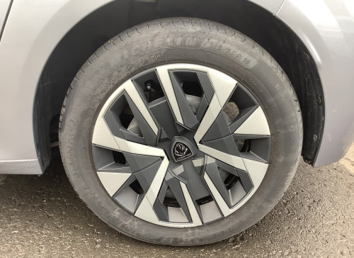 Peugeot 208 Nouvelle PureTech 100 S&S BVM6 Active