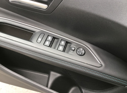 Peugeot 3008 Puretech 130ch S&S BVM6 Allure Pack