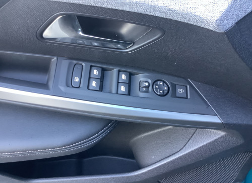 Peugeot 3008 Nouveau Hybrid 145 e-DCS6 Allure