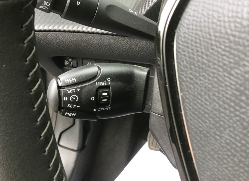 Peugeot 208 PureTech 100 S&S BVM6 Allure Pack