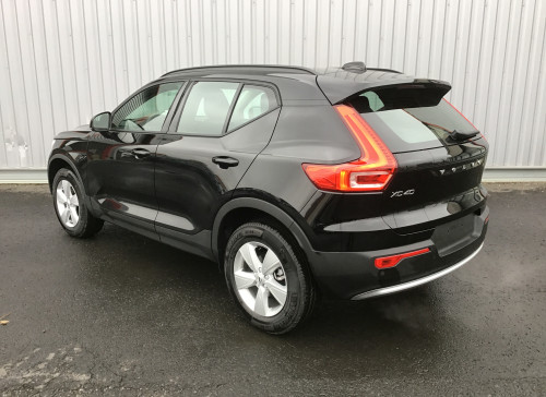 Volvo XC40 T2 129 ch Geartronic 8 Momentum Essentiel