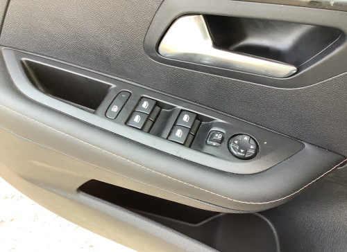 Peugeot 208 Nouvelle Hybrid 110 ch e-DCS6 Allure