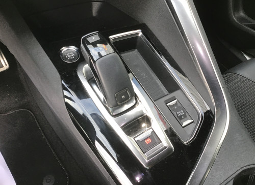 Peugeot 3008 BlueHDi 130ch S&S EAT8 GT