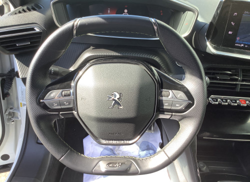 Peugeot 2008 PureTech 130 S&S BVM6 GT