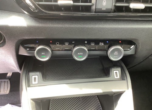 Citroën C4 Hybride 136 e-DCS6 Plus
