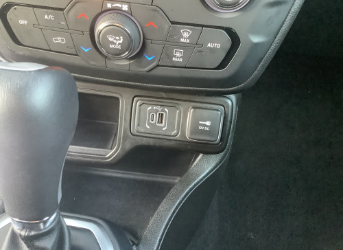 Jeep RENEGADE Nouveau 1.5 Turbo T4 130 ch BVR7 e-Hybrid Altitude