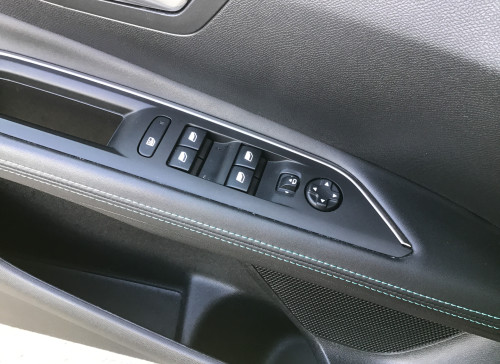 Peugeot 3008 PureTech 130ch S&S EAT8 Allure Pack