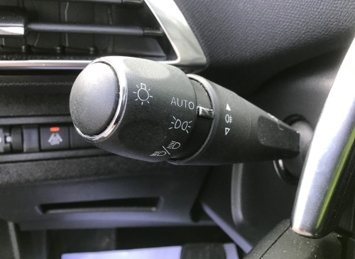 Peugeot 3008 PureTech 130ch S&S EAT8 Allure Pack