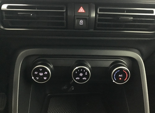 Citroën C3 Nouvelle Turbo 100 ch Manuelle Plus