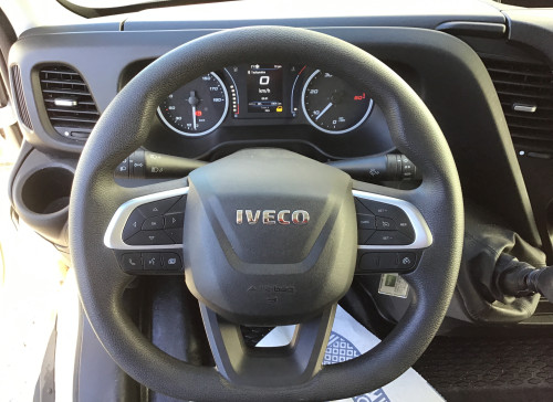 IVECO DAILY CHASSIS CABINE CAB 35 C 16 EMP 4100 QUAD-LEAF BVM6 3.0L