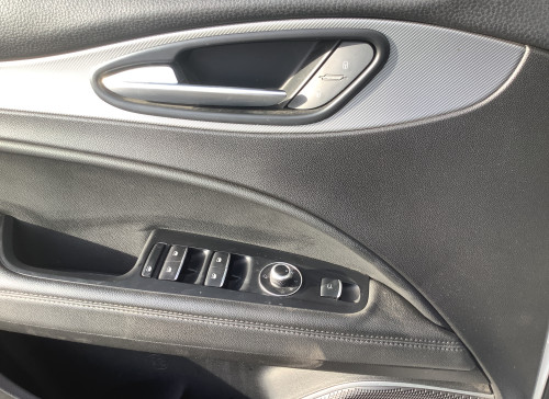 Alfa Romeo STELVIO MY20 2.2 190 ch Q4 AT8 Sprint