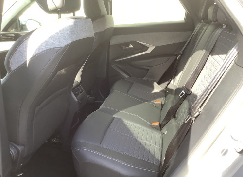 Peugeot 3008 Nouveau Hybrid 136 e-DCS6 Allure