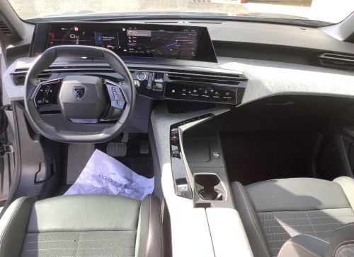 Peugeot 3008 Nouveau Hybrid 136 e-DCS6 Allure