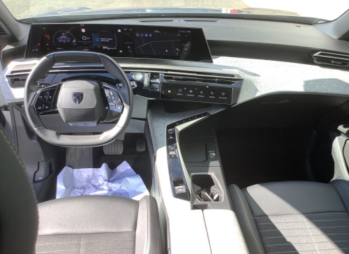 Peugeot 3008 Nouveau Hybrid 136 e-DCS6 Allure