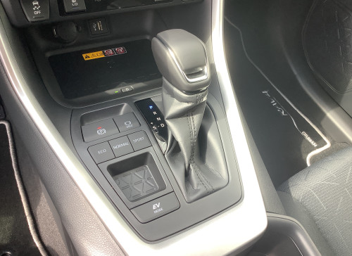 Toyota RAV4 HYBRIDE MY23 218 ch 2WD Dynamic
