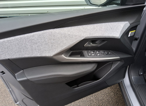 Peugeot 3008 Nouveau Hybrid 145 e-DCS6 Allure