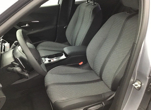 Peugeot 2008 Nouveau Hybrid 145 e-DCS6 Allure