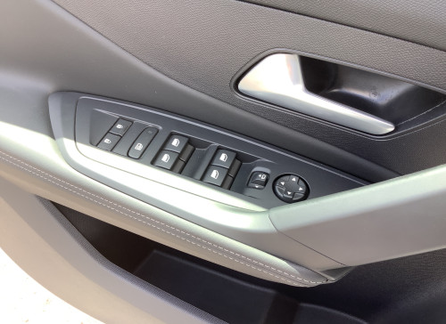 Peugeot 308 SW Hybrid 145 e-DCS6 Allure