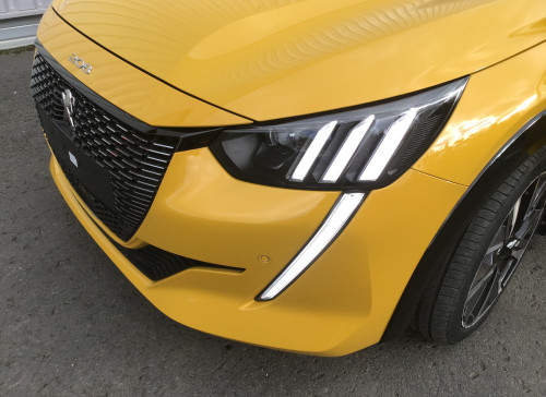 Peugeot 208 PureTech 130 S&S EAT8 GT Line