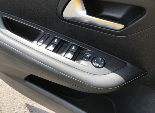 Peugeot 208 PureTech 100 S&S BVM6 Allure