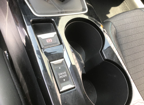 Peugeot 208 PureTech 100 S&S BVM6 Allure