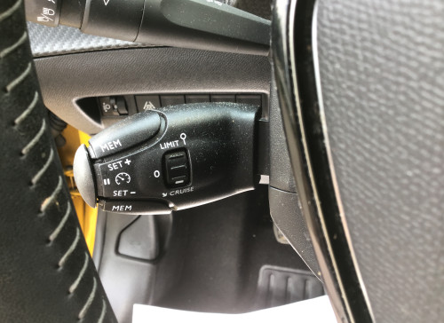 Peugeot 208 PureTech 100 S&S BVM6 Allure