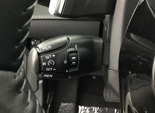 Peugeot 208 Nouvelle Hybrid 136 e-DCS6 Allure