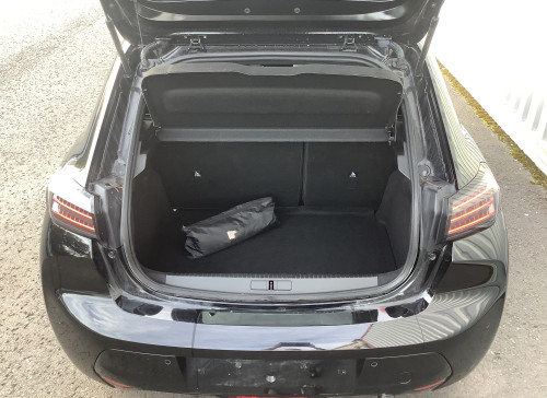 Peugeot 208 Nouvelle PureTech 100 S&S BVM6 GT