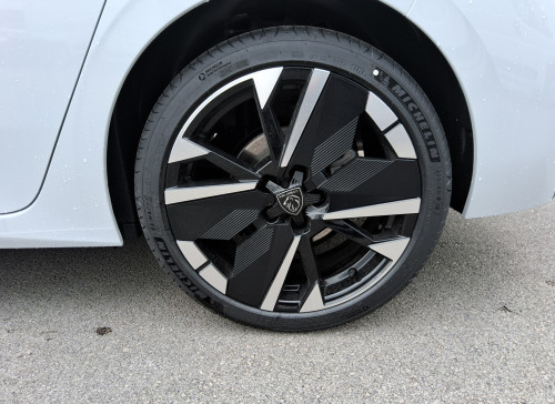 Peugeot 308 DIESEL Nouvelle BlueHDi 130ch S&S EAT8 GT