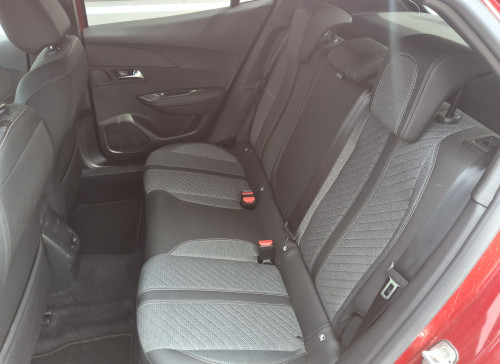 Peugeot 2008 Nouveau 130 S&S EAT8 Allure
