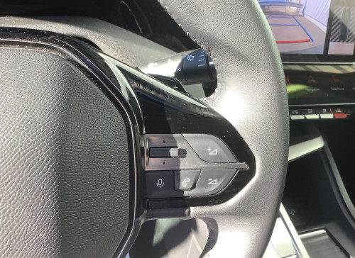 Peugeot 408 Nouvelle Hybrid 136 e-DCS6 Allure